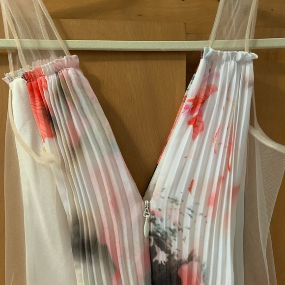 Bebe Pleated High Low White Coral Floral Dress 2 - Picture 7 of 9